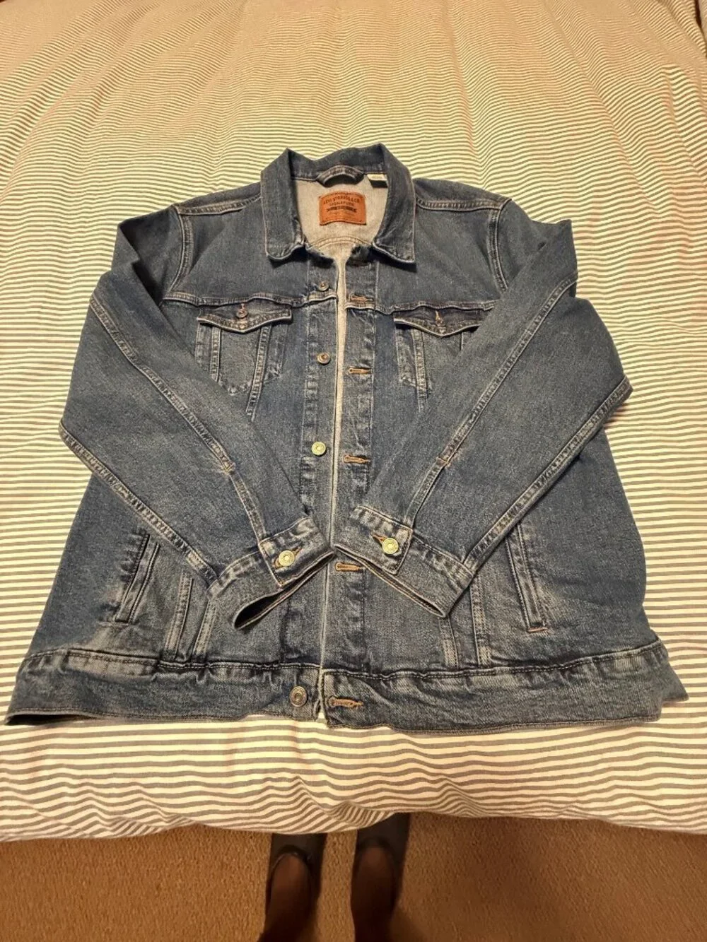 Men's Levi's Jean Jacket - Excellent Condition - Size XL
